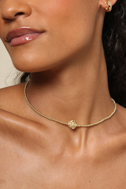 Rosita Rose Ball Choker